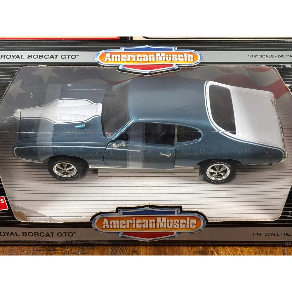 ERTL American Muscle 1:18 Scale 1969 Royal Bobcat GTO Crystal Turquoise Diecast